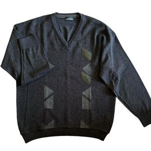 Cooper Canada Wool Blend V-Neck Geometric Pattern Men’s Sweater Size XL